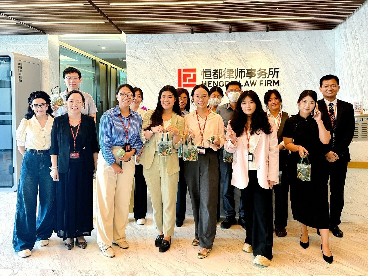 1753168819130228.jpg 490ebb9e62c3068689ab6e25deb2ab2d.jpg